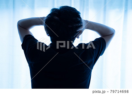 混乱している男性のイメージ 79714698