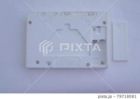 トイレウォシュレット　リモコンの電池交換 79718081