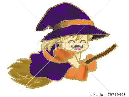 ハロウィン　空飛ぶ魔女のイラスト 79719443