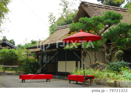 日本家屋と野点 日本家屋と野点 79721322