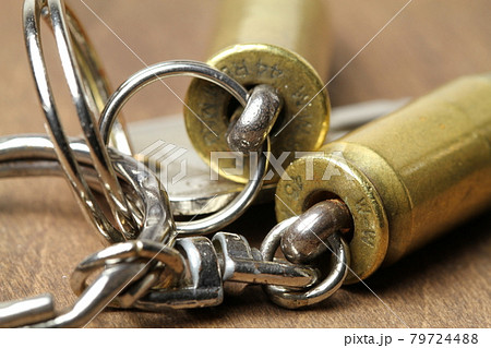 実弾、薬莢のキーホルダー 79724488