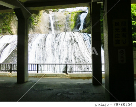 日本三名瀑 袋田の滝(茨城県久慈郡大子町袋田)初夏 日本三名瀑 袋田の滝(茨城県久慈郡大子町袋田)初夏 79730254