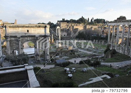 イタリア、ローマ、フォロロマーノ、セヴェルス帝の凱旋門 イタリア、ローマ、フォロロマーノ、セヴェルス帝の凱旋門 79732796