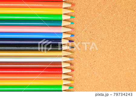 色鉛筆 縦 色鉛筆 縦 79734243