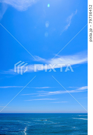 初夏の久慈浜海岸　茨城県日立市 79736452