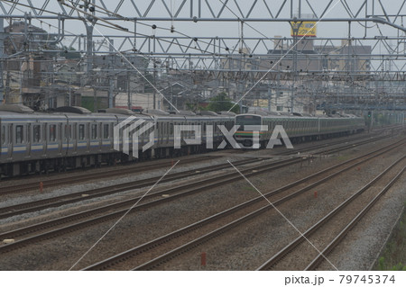 東海道線 横須賀線 盛徳寺人道跨線橋にて 東海道線 横須賀線 盛徳寺人道跨線橋にて 79745374