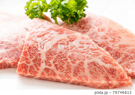 焼肉用牛肉(ミスジ)。 焼肉用牛肉(ミスジ)。 79746813