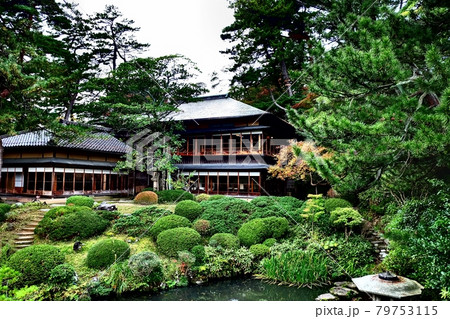 本間氏別邸庭園 79753115