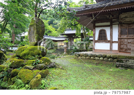 初夏の谷汲山華厳寺参道・63（岐阜県揖斐郡揖斐川町谷汲） 79757987