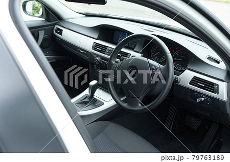 車の運転席の写真素材