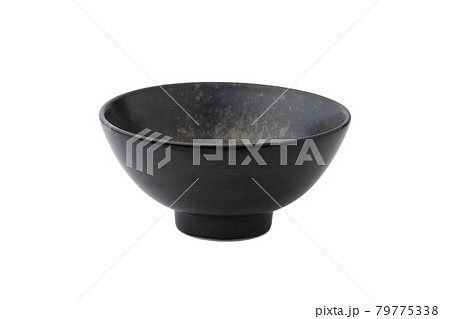 empty black bowl isolated on white background with clipping path 79775338