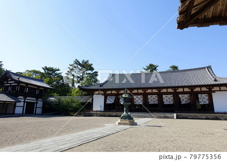 奈良　法隆寺　境内 79775356