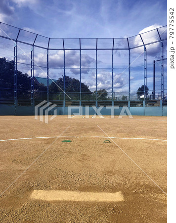 野球グランド・ピッチャーマウンド 79775542