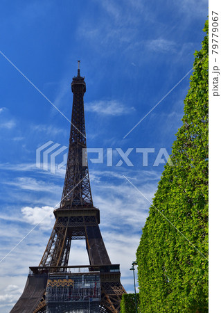 フランス・パリ、シャンドマルス公園から、2021年5月29日撮影 フランス・パリ、シャンドマルス公園から、2021年5月29日撮影 79779067