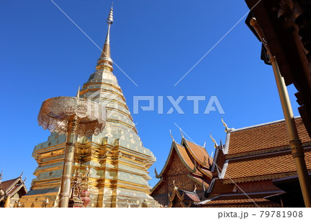 タイ・チェンマイの最も有名な黄金寺院「ドイステープ」 タイ・チェンマイの最も有名な黄金寺院「ドイステープ」 79781908