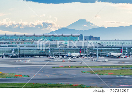 空港 飛行機 羽田空港 離陸 午後 夕暮れ 夜 航空会社 エンジン ブレーキ 第1ターミナル 富士山 空港 飛行機 羽田空港 離陸 午後 夕暮れ 夜 航空会社 エンジン ブレーキ 第1ターミナル 富士山 79782207