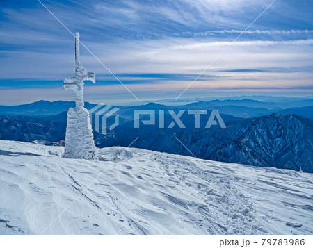 雪の谷川岳山頂付近 雪の谷川岳山頂付近 79783986
