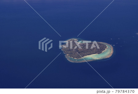 与論島 よろんじま 奄美群島 鹿児島県最南端 島 日本 空撮 ハイアングル 海 与論島 よろんじま 奄美群島 鹿児島県最南端 島 日本 空撮 ハイアングル 海 79784370