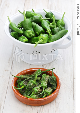 スペインのシシトウ、パドロン 79784563