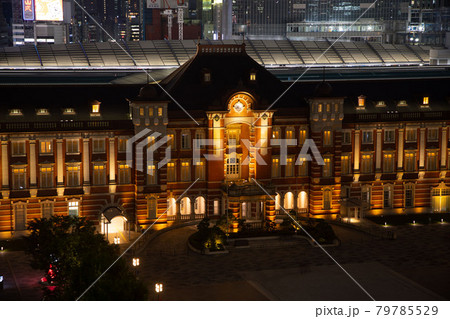 夜の東京駅　丸の内駅舎 79785529