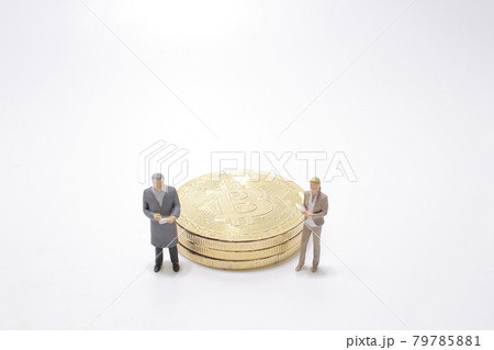 a mini figures discuss the growth of bitcoin a mini figures discuss the growth of bitcoin 79785881