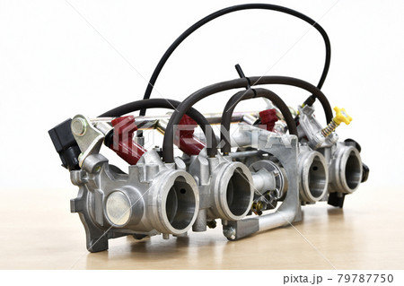 オートバイのスロットルボデイ 79787750