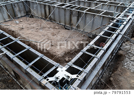 基礎工事　型枠 79791553