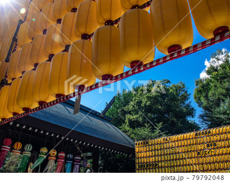 お盆の神社風景 まつり お盆の神社風景 まつり 79792048