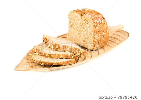 Whole grain bread 79795420
