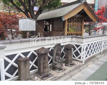 東京練馬・旧川越街道沿いの庚申塔 東京練馬・旧川越街道沿いの庚申塔 79796343