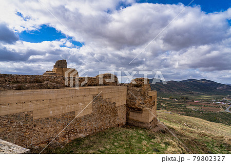Alcazaba de Reina, Moorish fortress over village of Reina, Badajoz, Spain Alcazaba de Reina, Moorish fortress over village of Reina, Badajoz, Spain 79802327