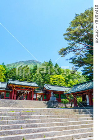 二荒山神社中宮祠と男体山 二荒山神社中宮祠と男体山 79809310