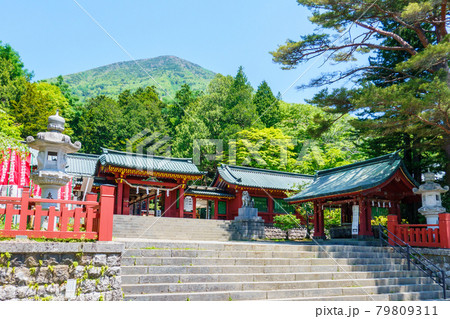 二荒山神社中宮祠と男体山 二荒山神社中宮祠と男体山 79809311