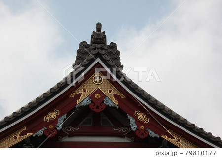東京浅草・浅草寺の宝蔵門 79810177