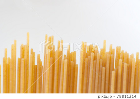 全粒粉パスタ(乾麺) 79811214