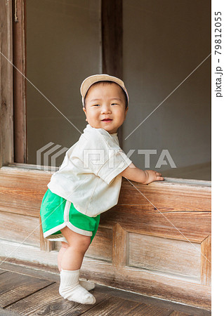 子供 児童 幼児 79812055