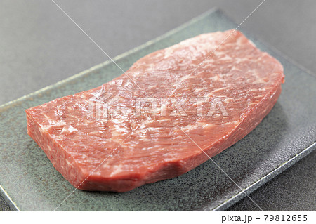 黒毛和牛の生肉、モモ肉、ステーキ肉 黒毛和牛の生肉、モモ肉、ステーキ肉 79812655