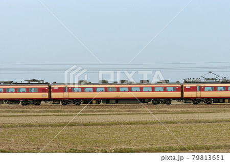 北陸本線　美川ー加賀笠間　JR西日本　485系　A03編成（京都）　⑦　モハ485-211　山側 79813651