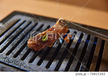 卓上ロースターで焼肉 卓上ロースターで焼肉 79815362