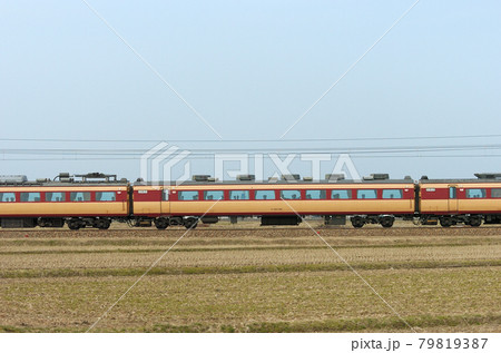 北陸本線 美川ー加賀笠間 JR西日本 485系 A07編成(京都) ④ サハ481-751 山側 北陸本線 美川ー加賀笠間 JR西日本 485系 A07編成(京都) ④ サハ481-751 山側 79819387