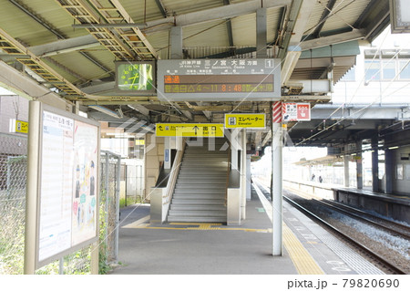 JR西日本 山陽本線 魚住駅(上りホームの階段) 79820690