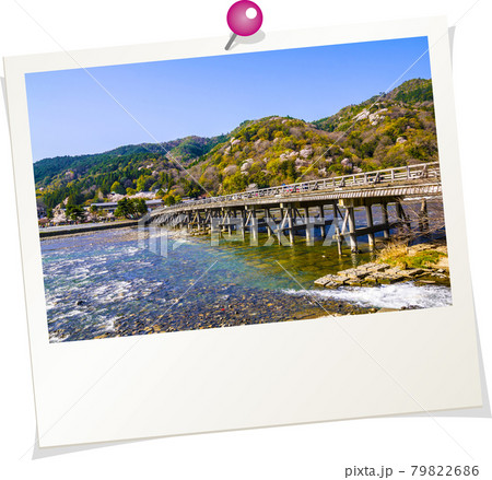 ポラロイド風写真 京都 嵐山 渡月橋 ポラロイド風写真 京都 嵐山 渡月橋 79822686