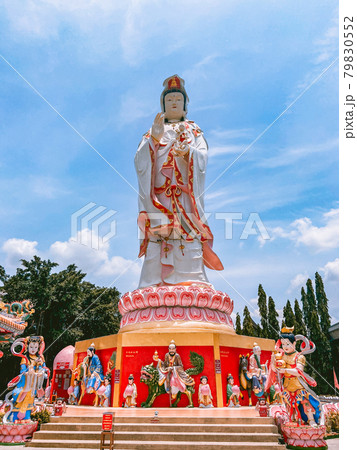 Wat Saman Rattanaram flower petals temple in Chachoengsao, Thailand Wat Saman Rattanaram flower petals temple in Chachoengsao, Thailand 79830552