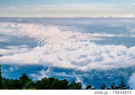 雲海と伊那盆地 79838855