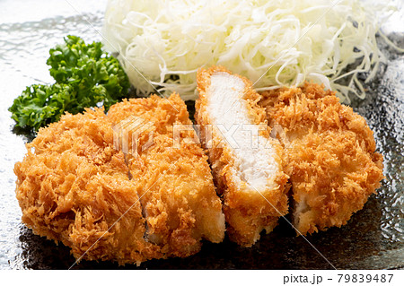 とんかつ(ロースかつ)。 79839487