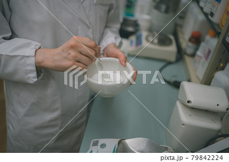 乳棒と乳鉢 乳棒と乳鉢 79842224