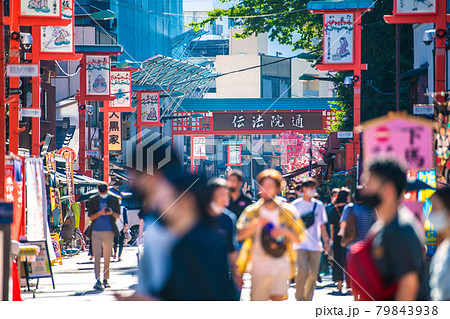 日本の東京都市景観 4度目宣言下。衝撃の1410人。五輪“狂行”、伝法院通りは…＝7月17日 79843938
