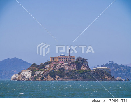 Sunny view of the Alcatraz Island and San Francisco Bay 79844551