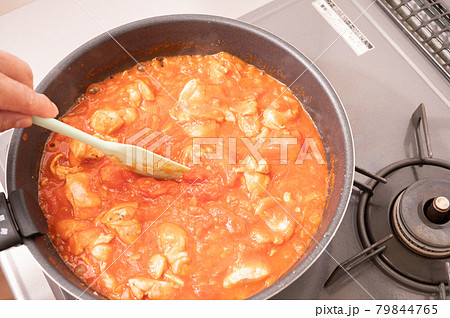 ルーを使わず三種のスパイスで作るカレーレシピNo23 79844765
