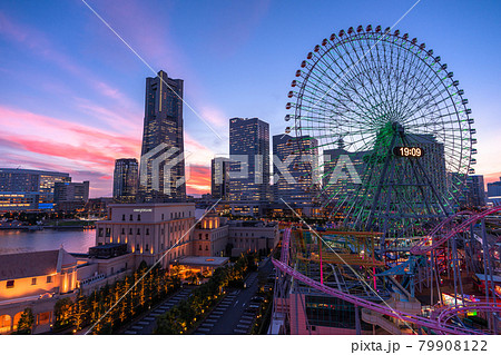 神奈川県 横浜みなとみらいの夜景 デートスポットの写真素材